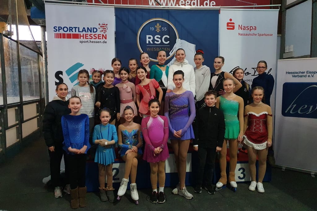 Erfolgreiche Teilnehmer:innen des RSC Wiesbaden beim Eisliliencup in Diez