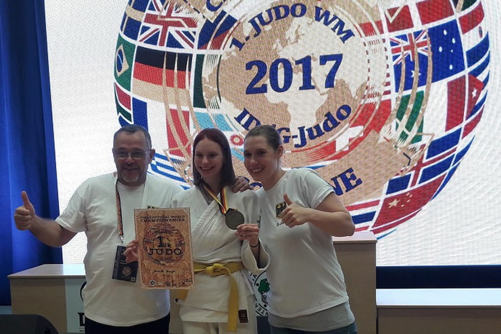 Jennifer Strauß holt den allerersten Weltmeister-Titel im G-Judo
